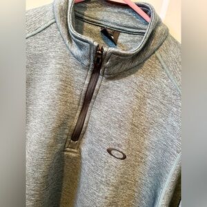 Oakley Men's Teal Golf Quarter-Zip